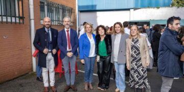 De izquierda a derecha, Miguel González, Sergio Silva, María Jesús Susinos, Mónica García, Carmen Fernández e Isabel Urrutia