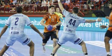 El jugador del Bathco BM Torrelavega Isidoro Martínez