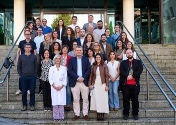 Foto de familias de los participantes hoy en la jornada divulgativa