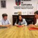 Gabriel Herrería, presidente de Cantabria por el Sáhara, Begoña Gómez del Río y Joaquín Rueda. durante la reunión