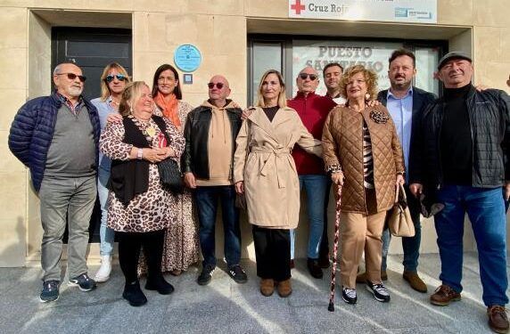 La Alcaldesa con familiares y miembros de la corporación