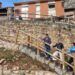 La consejera con el alcalde y el teniente de alcalde en una de las obras