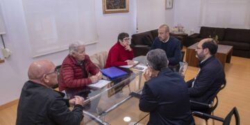 Imagen de la Reunión del Alcalde y miembros de la junta vecinal de Torrelavega