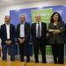 El consejero, junto al director general de Comercio y Consumo, la presidenta de ASECOVE y representantes de varios concesionarios de vehículos de Cantabria