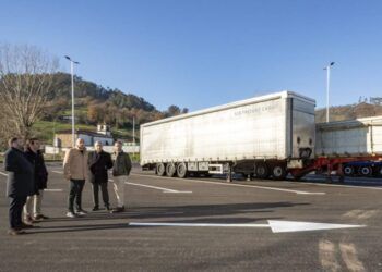 Aparcamiento para camiones en Los Corrales de Buelna