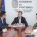 Reunión del consejero de Cultura y el alcalde de Colindres para analizar proyectos locales