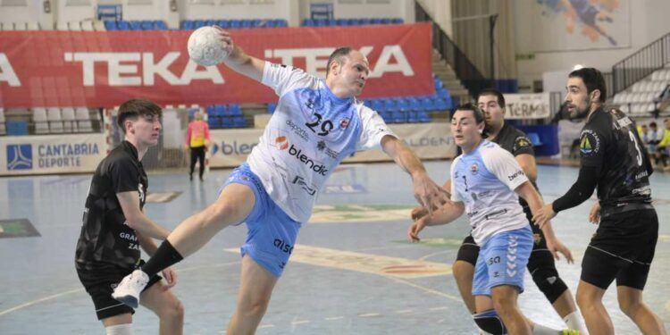 Jugador Balonmano Blendio Sinfín Santander