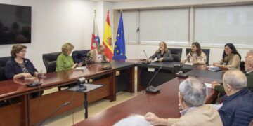 Reunión de representantes de centros regionales en Cantabria