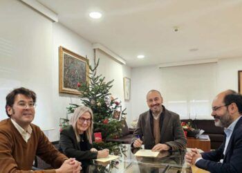 Convenio entre el Ayuntamiento de Torrelavega y AMUCCAM.