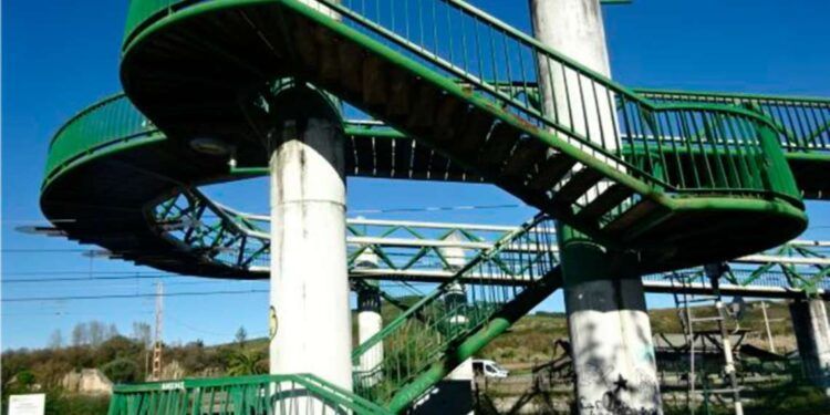 Restauración en la Pasarela de Requejada