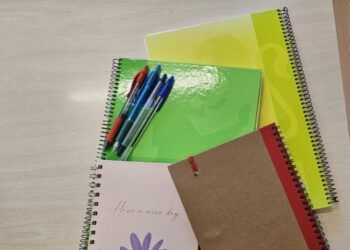 Solicitud de ayudas para libros y material escolar