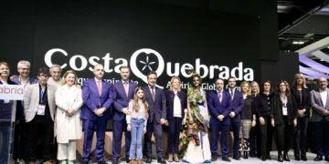 El Gobierno promociona Costa Quebrada en Fitur