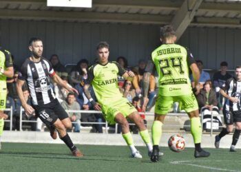 Empate en el derbi entre Laredo y Escobedo 0-0