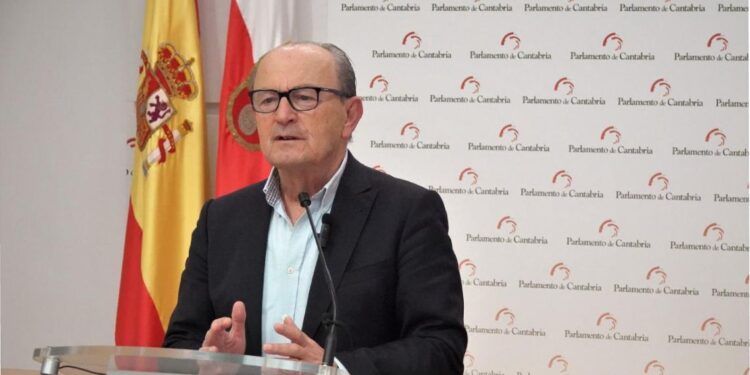 Javier López Marcano su comparecencia sobre el viaje institucional a México