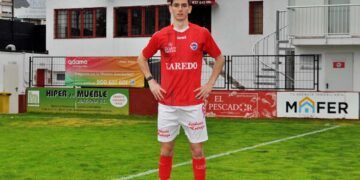 El CD Laredo tiene su nuevo nueve, Jon Arruabarrena