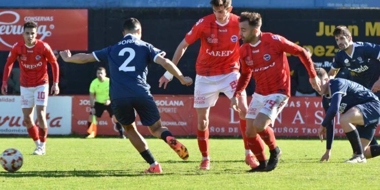 CD Laredo y UM Escobedo un partido por la salvación
