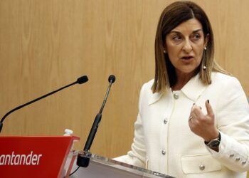 La presidenta en la reunion com empresarios mexicanos interesados en invertir en cantabria