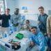 Los Futbolistas del Racing en su visita a los niños en el Hospital Valdecilla