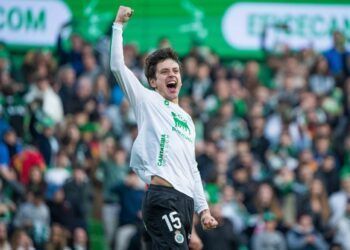El Racing de Santander celebra su victoria 6-0 al Ferrol