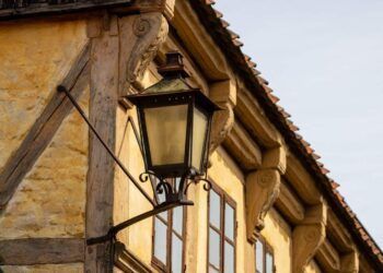 Solórzano, red de luminarias actualizadas