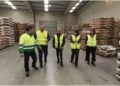La consejera en su visita a las instalaciones de Agrocantabria