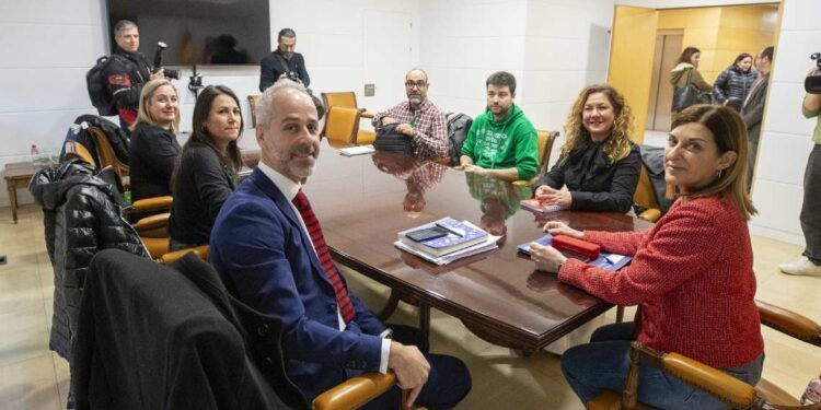 Gobierno y sindicatos docentes muestran su voluntad negociadora