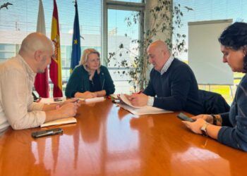Alcalde de Cartes reunido con Susinos
