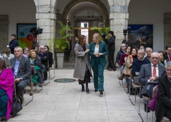 Buruaga y Revuelta en el acto de la celebración del Estatuto de Autonomía