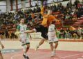 Derrota del Bathco BM Torrelavega en su torneo invernal