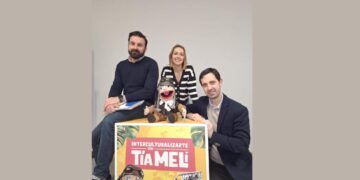 La marioneta Tía Meli continúa su viaje educativo con Perú en Santander