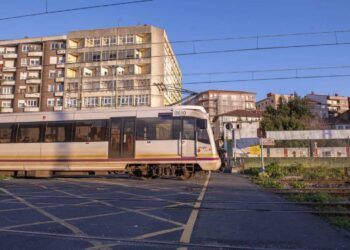 Renfe a su paso por Torrelavega