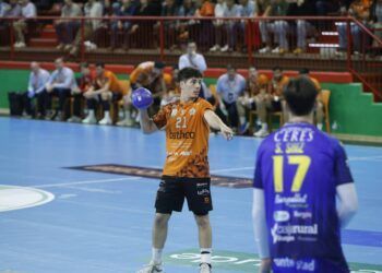 Bathco BM Torrelavega y Club Cisne se enfrentan en Copa