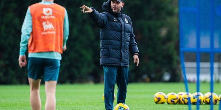 José Alberto, técnico del Racing