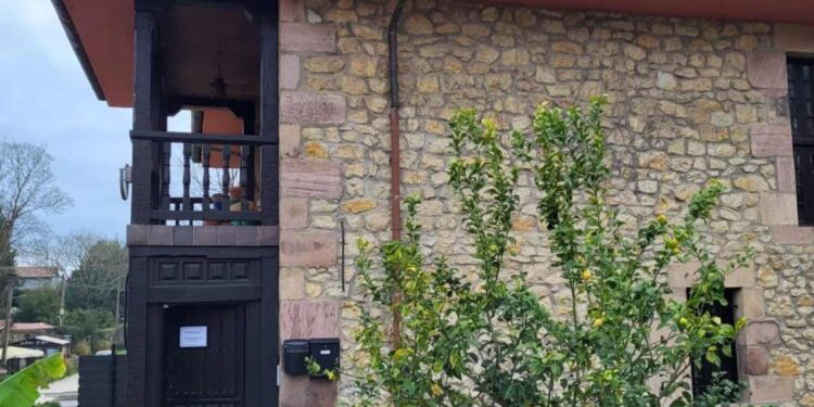 Juzgado de Paz en Santillana sufre deficiencias eléctricas graves