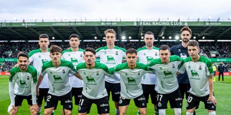 Remontada del Racing para vencer al Tenerife 2-1