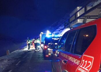 Accidente de tráfico en el puerto de Lunada
