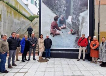 Fernández de Isla luce un mural con historia y emoción