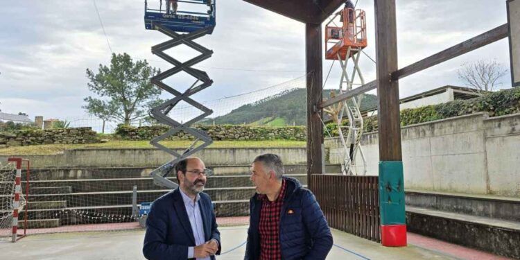 Viérnoles pista cubierta