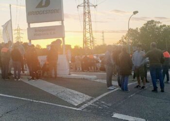 negociación del ERE de Bridgestone en Puente San Miguel