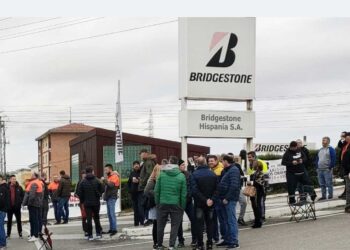 Paros en la planta de Bridgestone