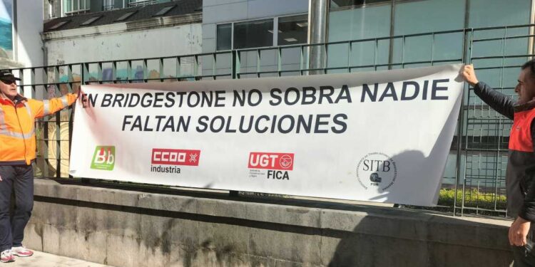 trabajadores de Bridgestone se manifiestan