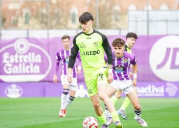 CD Laredo gana en Valladolid