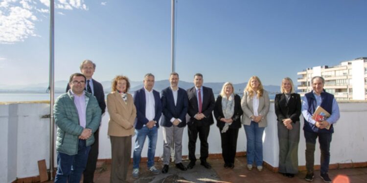 Reunion pueblos y turismo