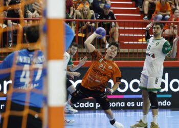 Bathco gana y cierra temporada local con 39 puntos