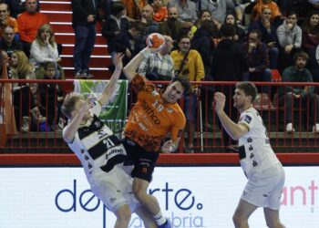 Borja Lombilla seguirá siendo el capitán del Bathco BM Torrelavega