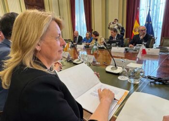 María Jesús Susinos insiste en ayudas para la flota