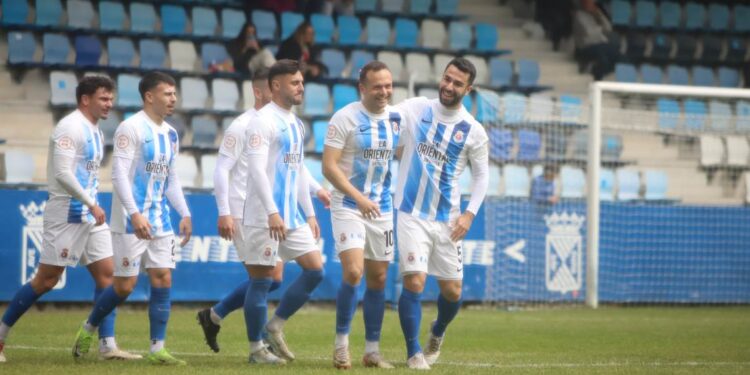 Gimnástica visita al Deportivo Fabril