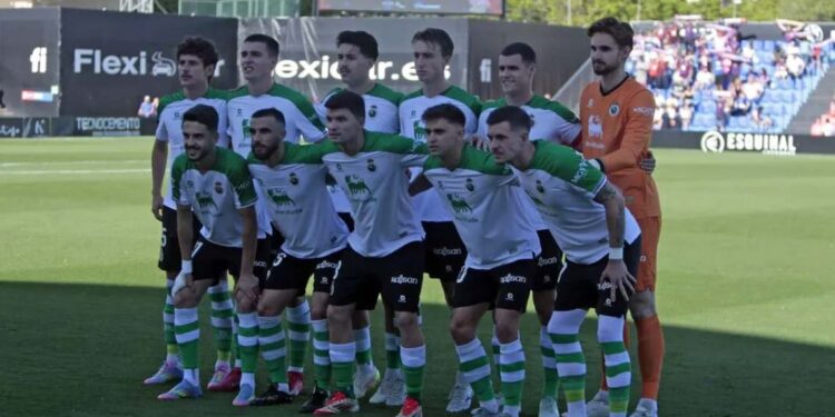 Racing pierde dos puntos en el minuto 104 en Elda