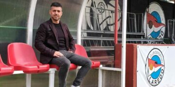 Obu nuevo entrenador del CD Laredo