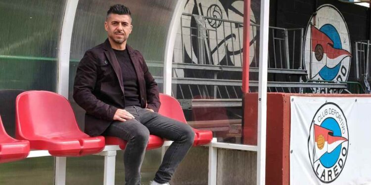 Obu nuevo entrenador del CD Laredo